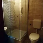 Bed & Breakfast Tavi Panzio Es Etterem 3*