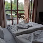 Tavi Panzio Es Etterem